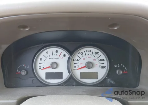 2005 Ford Escape Xlt from USA, damaged, VIN 1FMYU03195KA88887